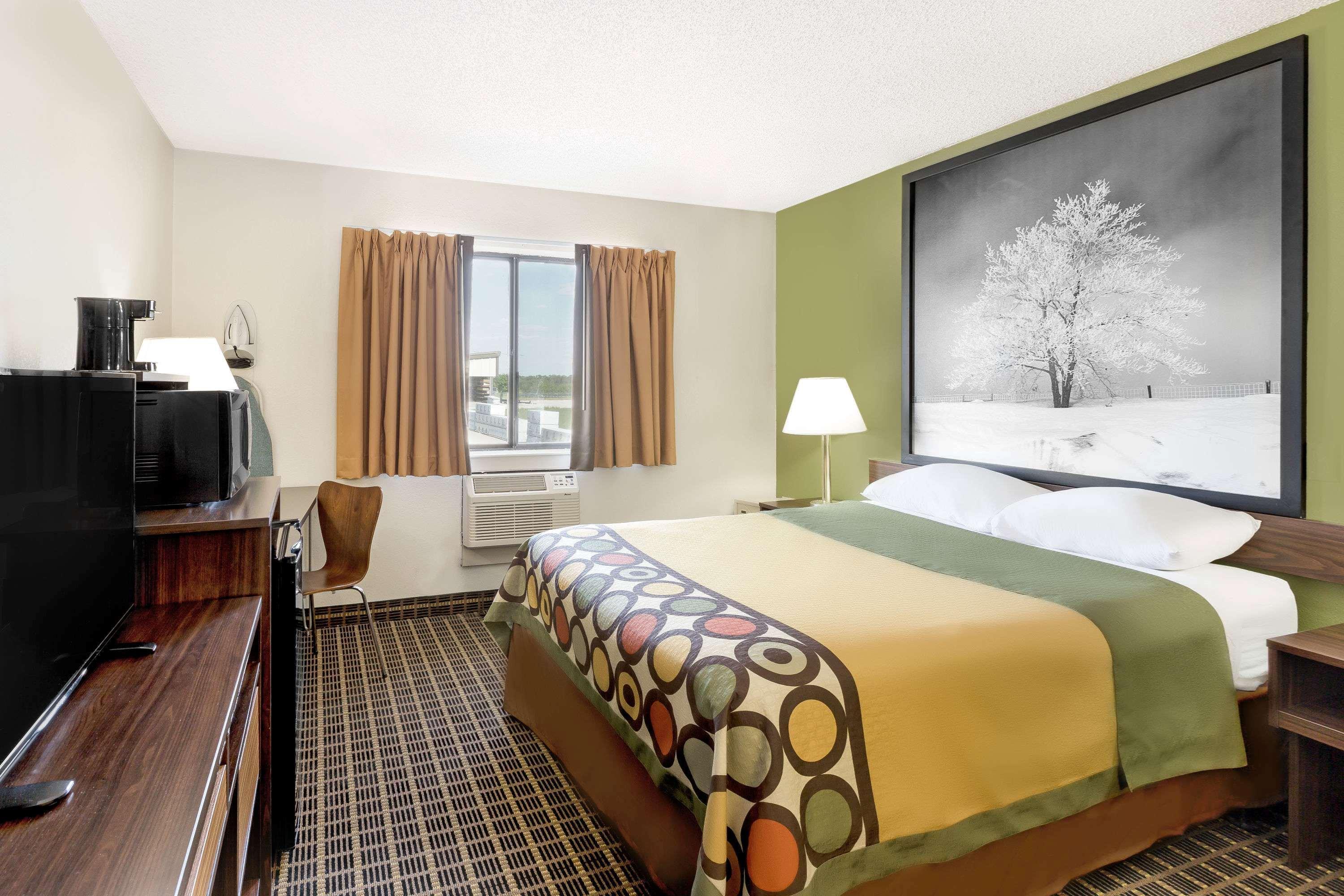 Super 8 By Wyndham Norfolk Motel Dış mekan fotoğraf